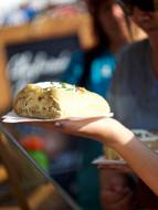 Handbrot-beim-Firmenlauf